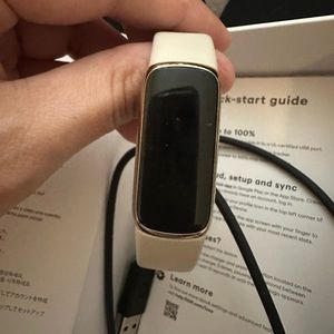 Pink/Gold Fitbit Luxe